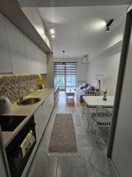 Milo Apartment Skopje Eksteriør bilde