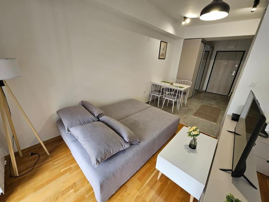 Milo Apartment Skopje Eksteriør bilde