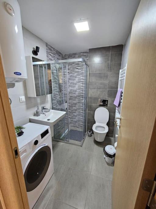 Milo Apartment Skopje Eksteriør bilde