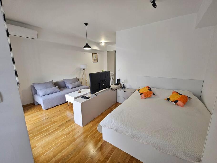 Milo Apartment Skopje Eksteriør bilde